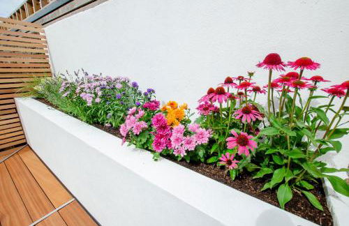 Entire Modern Apartment with Garden Near Underground Station - Foto 10