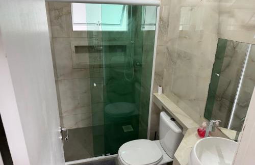 Lindo apartamento completo e com garagem coberta - Foto 7