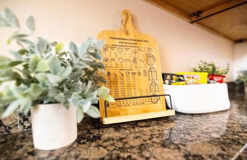 Duplex by Forsyth Park - 2 King Beds - Patio & Balcony - Foto 23