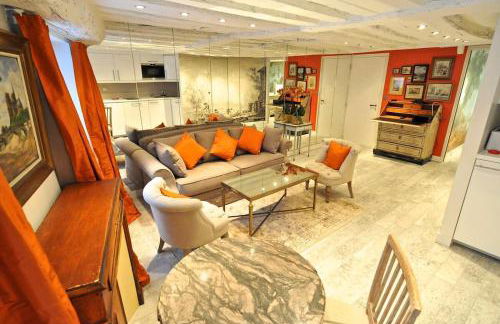 Tenderness at Notre Dame, DELACROIX - Foto 2