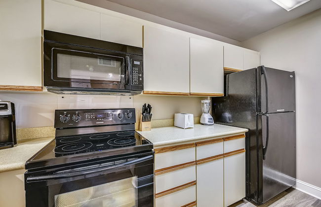 Edgewater Beach Resort #207 Tower 2 by Book That Condo - Foto 115