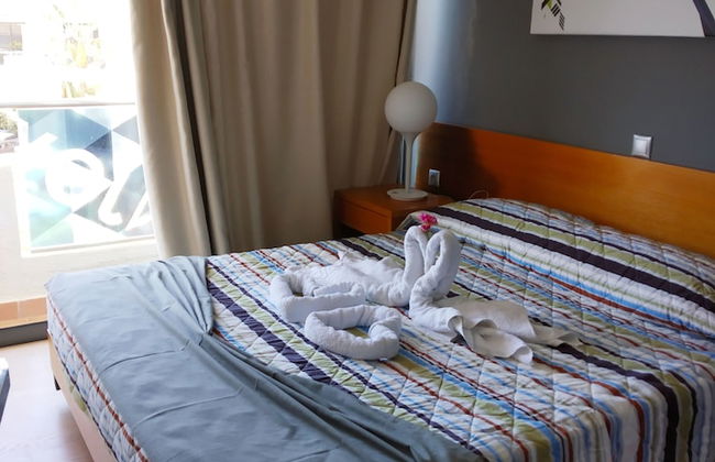 Sunny Days Hotel Apt - Photo 68