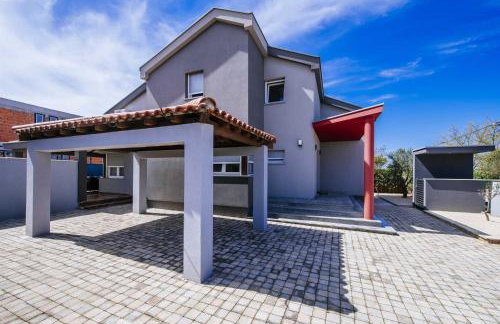 Villa Enna with heated pool, Zadar - Foto 77