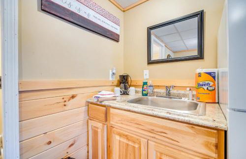 1 Mi to Lake Francis Mountain-View Studio Retreat - Foto 12