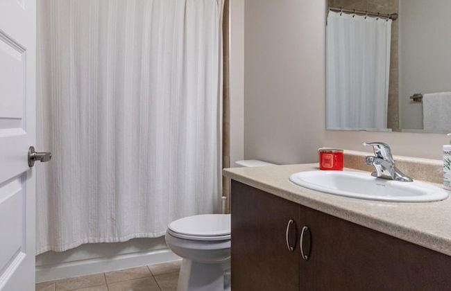 Premium 1 Bed w Rental Car Netflix Amazon - Foto 11