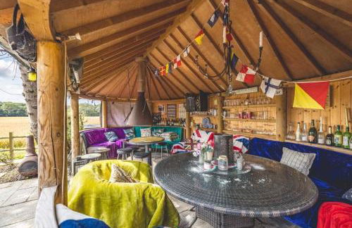 Relaxing Retreat - The Shepherds Hut - Hot Tub - By Tempstay - Foto 23