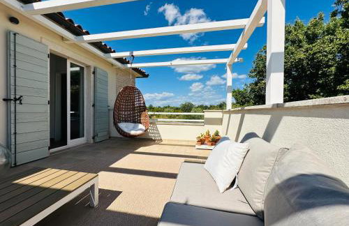 Private 9000qm Estate Villa with Pool and Yacuzzi and Sauna absolute Privacy near Fazana - Foto 7