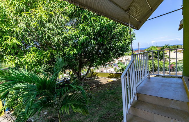 St Mary Mins Away From Ocho Rios 2 bed Ocean View Villa - Foto 29