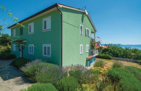 2 Bedroom Awesome Apartment In Labin - Photo 2