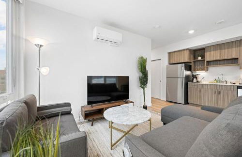 Comfy 1BD1BA Riverside Apt W QueenBdLaundryTV - Foto 17