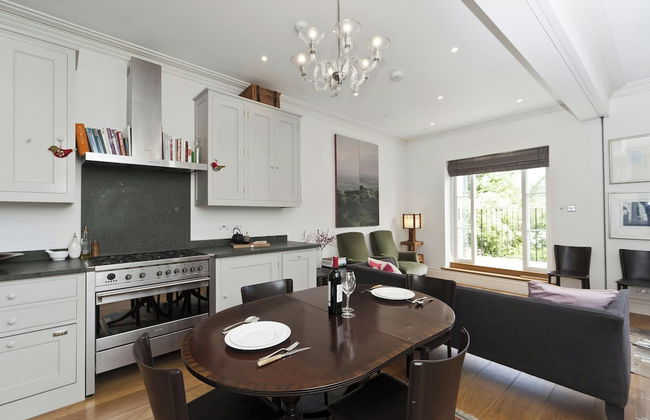St Anns Road by Onefinestay - Photo 4