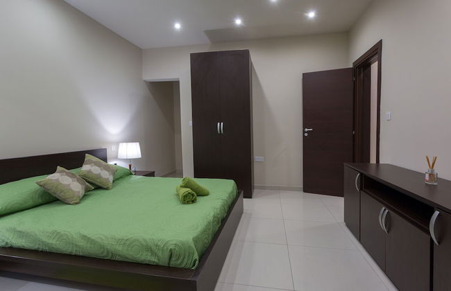 InStyle Aparthotel - Photo 12