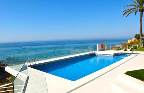 1a. Línea, vistas al mar, acceso directo a playa y piscina - Foto 11