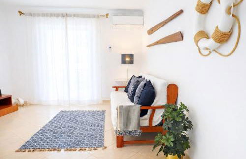 Avenue Apartment - Family-friendly T2 - Estacionamento Privado - Foto 1