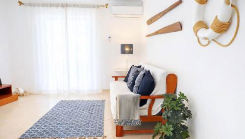 Avenue Apartment - Family-friendly T2 - Estacionamento Privado - Foto 1