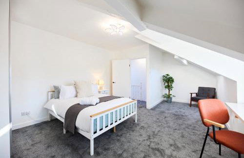 Aura - Elegant Retreat in Prime Leeds Location! - Foto 78