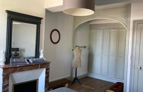 Et au pied coule une rivière, situation et vue idéales - Foto 8