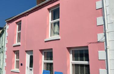 Portaferry Waterfront Townhouse with Hot Tub - Foto 39