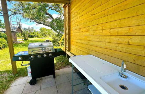 Tranquil Modern Farm Cabin - Foto 10