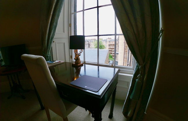 Escape To Edinburgh @ Albyn Place - Foto 8