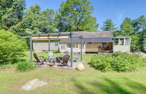 Cozy Lake Luzerne Home - 1 Mi to Wayside Beach! - Foto 8