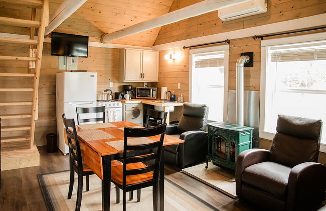 Portage Lakeside Cabins - Photo 39