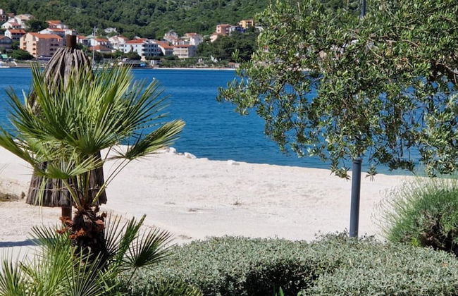 Cute apartment in stone house near sea - Foto 48