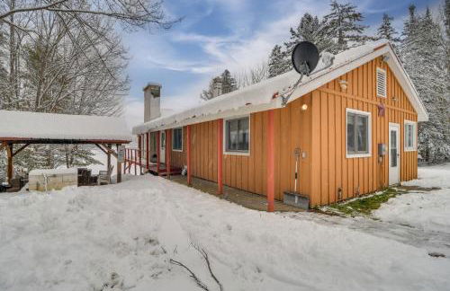 Pond and Snowmobile Trails On-Site Errol Escape! - Foto 23