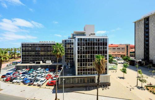 Brand New 2BR with Auto Check-In - Foto 20