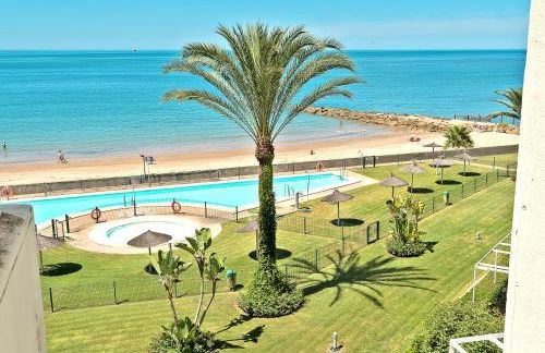 On Beach Deluxe Apartment with Pools and own Garden - Foto 4