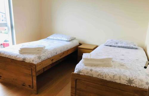 3-bedroom house - car parking - air conditioning - Foto 9