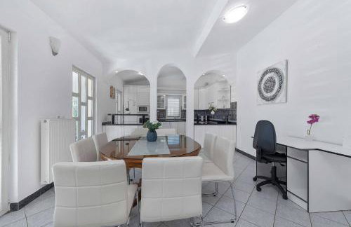 MY DALMATIA - Sport and Spa villa Neoric with private heated pool and tennis court - Foto 21