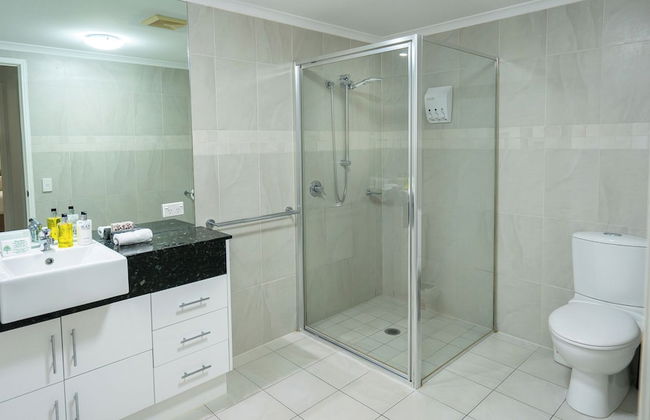 Waters Edge Apartment - Photo 55