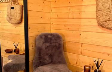 The Alpaca Cabin - Photo 17