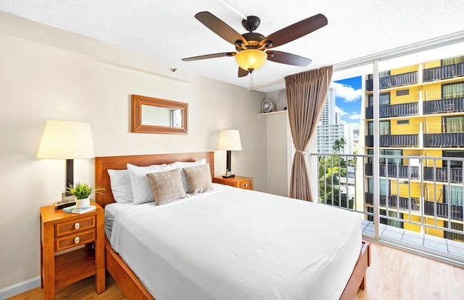 Pacific Monarch - 1 BR - Ocean and City Views! - Photo 33