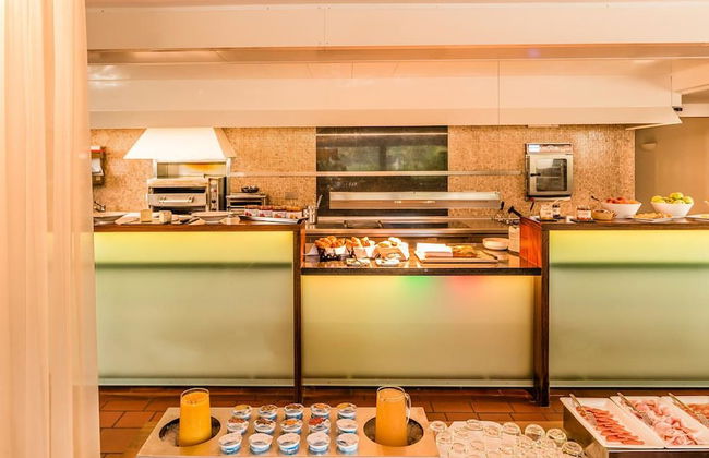 Hidalgo Suites & Restaurant - Photo 37