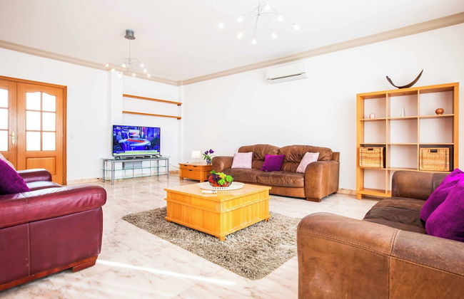 Casa Calero - Photo 1