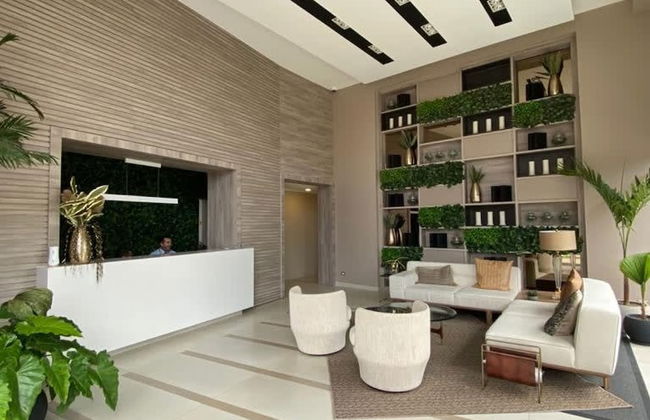 w Great 1BR With Balcony in Luxurious Building - Foto 17