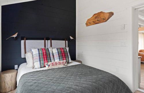 100% Renovated Stowe Village Farmhouse - Photo 30