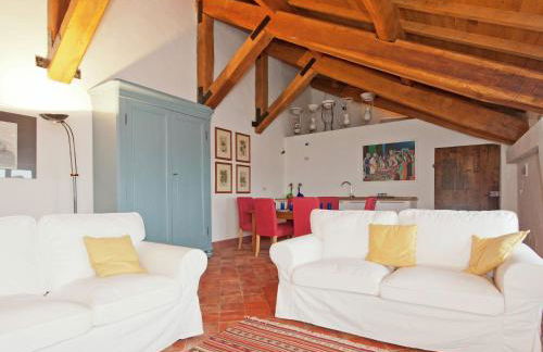 A Castle Stay in Wine Country - Foto 3