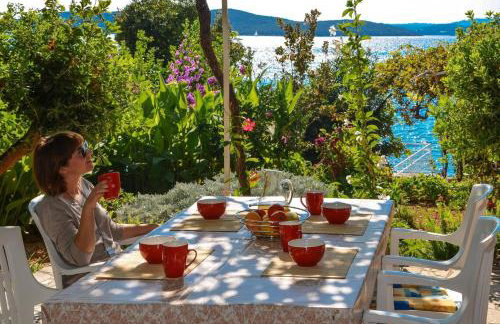 Bella Perna 3-Bedroom beachfront apartment - Photo 9