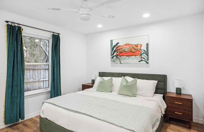 Dolphin Days by Avantstay Pool, 0.2mi to Beach! - Foto 26