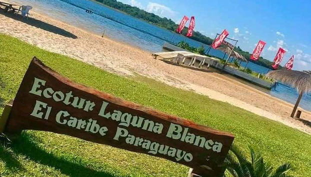 Excursion à Ecotur Laguna Blanca - Photo 5, Panneau à l'entrée de la lagune