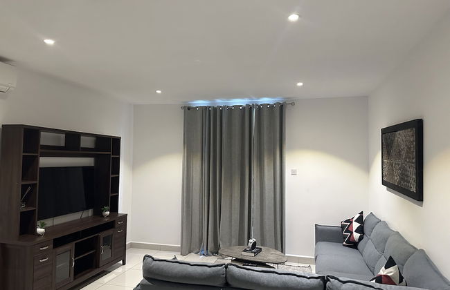 Embassy Gardens Apartment - Photo 62