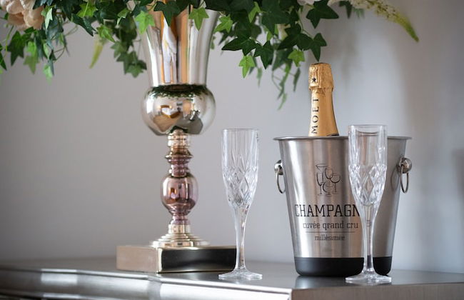 Ridley House Apartments - Photo 3