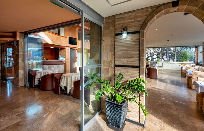 Comfort Hotel - Foto 2