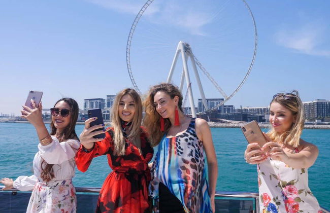 Dubai Marina Yacht Cruise - Photo 7