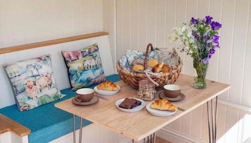 Shepherds Huts Tansy & Ethel in rural Sussex - Foto 5