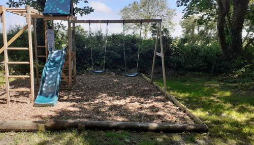 Woodpecker Cottage - Photo 2