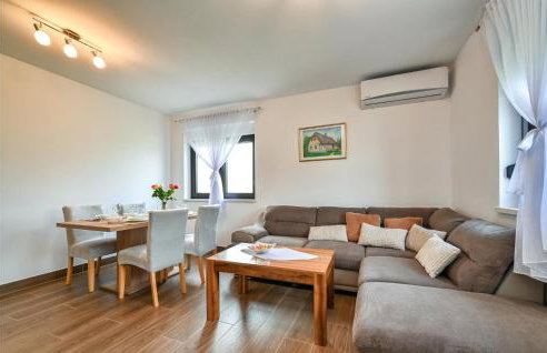 Gorgeous Home In Plesivica With Wifi - Foto 3